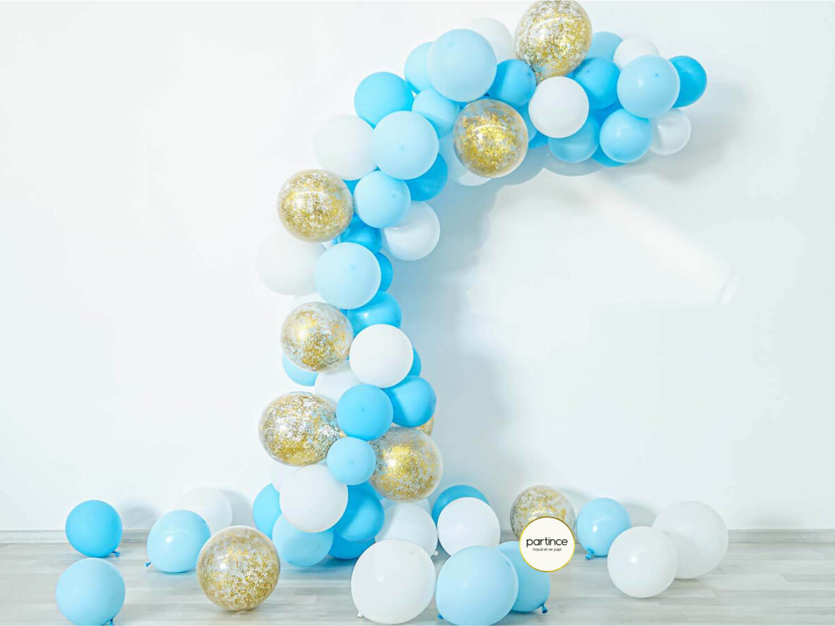 Mavi ve düzensiz konfeti balon zinciri konsept kit