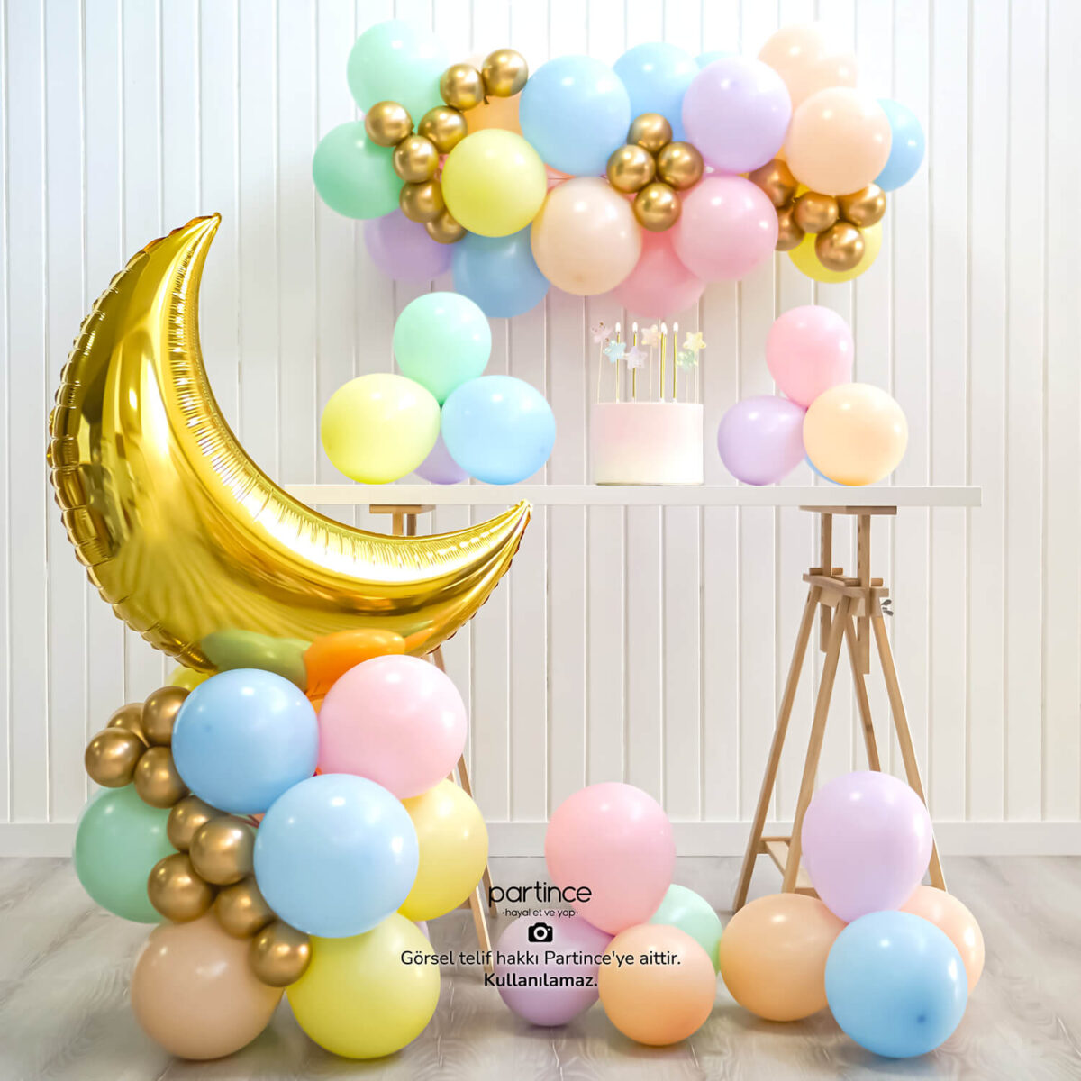 Yarım Ay Folyo Gold ve Makaron Balon Zincir Seti