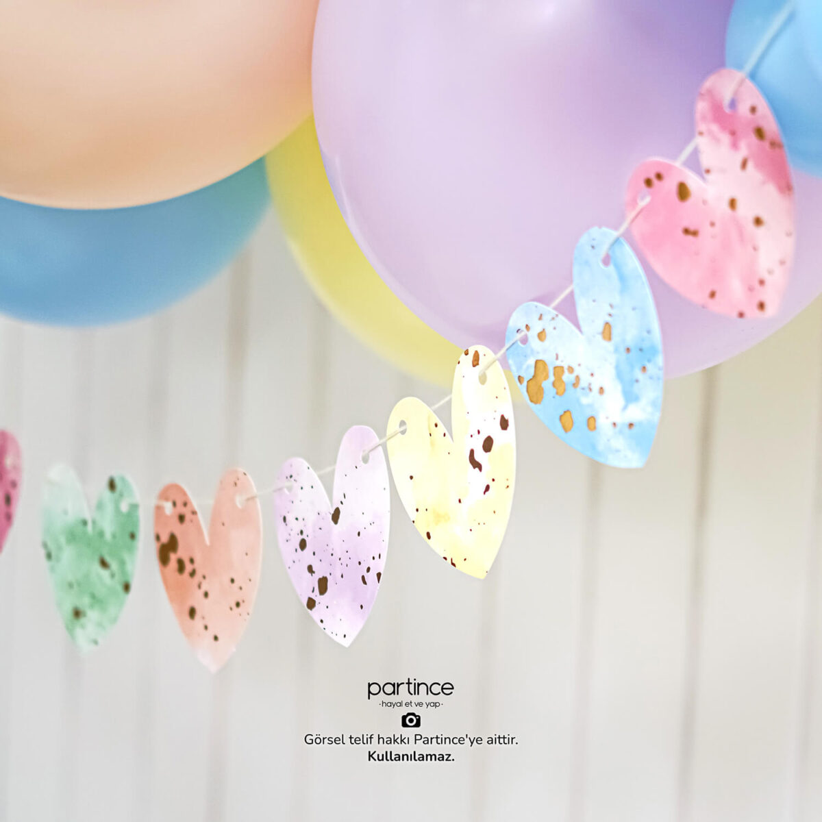 Makaron Kalp Temalı Mini Balon Zincir Kiti - Görsel 5