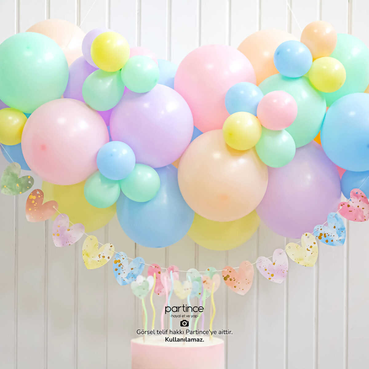 Makaron Kalp Temalı Mini Balon Zincir Kiti - Görsel 1