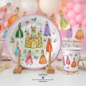Evde Doğum Günü Nasıl Süslenir Pratik Yöntemler prenses doğum günü süsleri tabak bardak sofra ürünleri partince