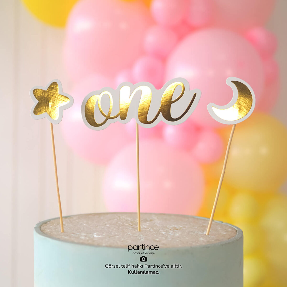 One Gold Cake Topper 3 Parça Pasta Süsleyici - Görsel 1