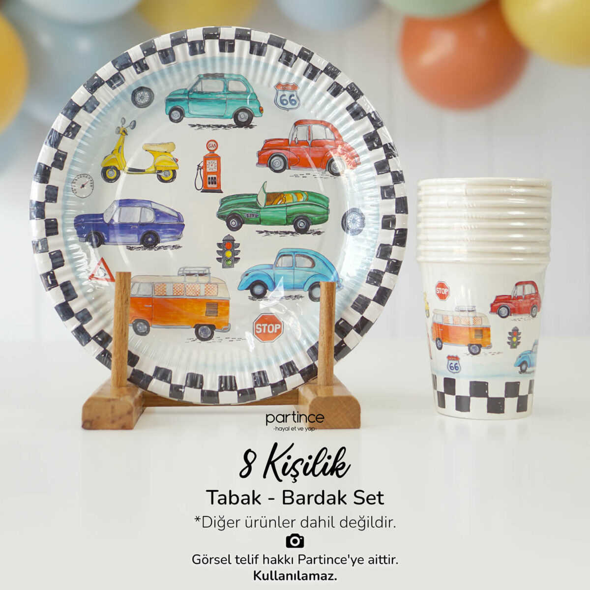 Klasik Arabalar Tema Tabak Bardak Set 8'li