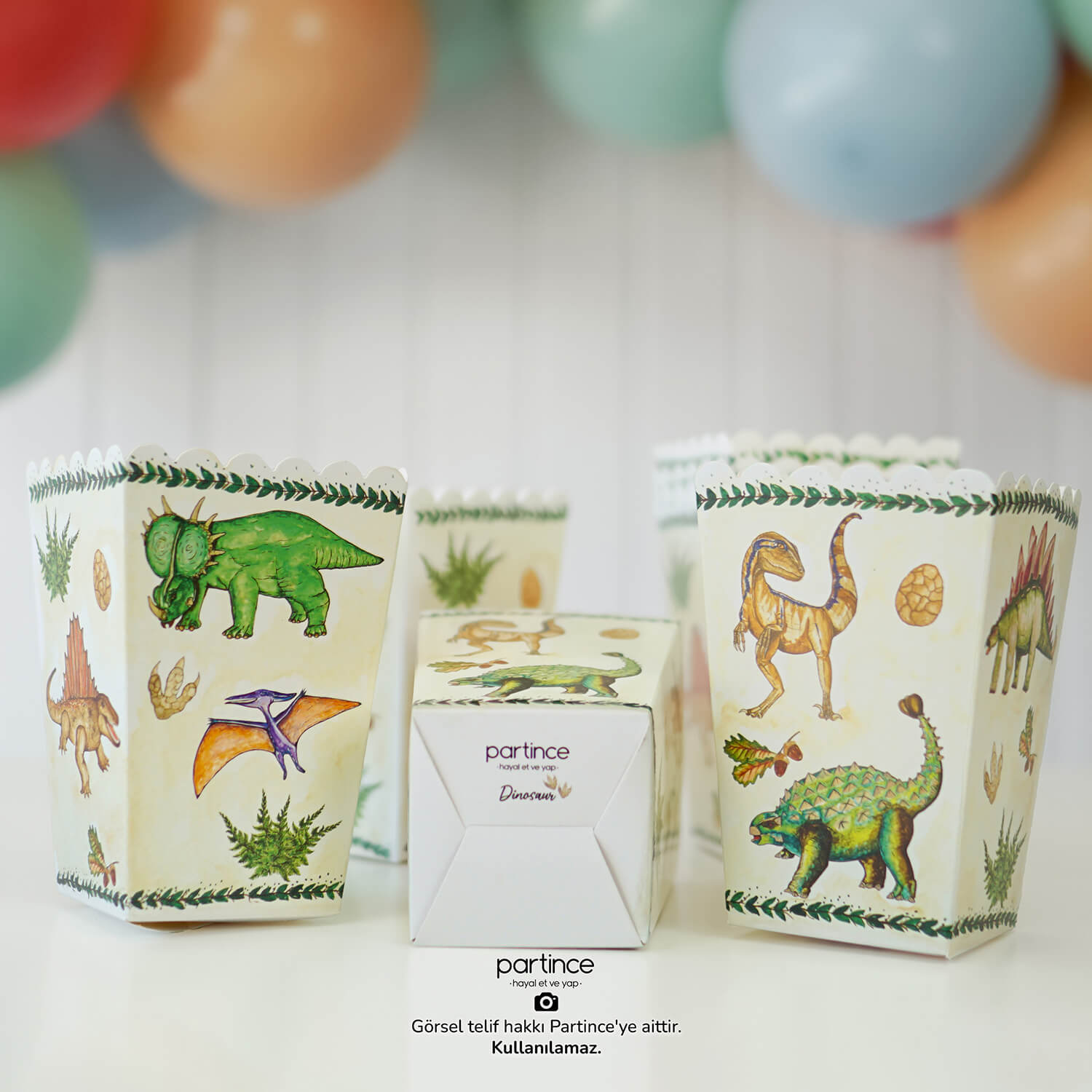 dinozor-tema-dogum-gunu-tabak-bardak-popcorn-kutusu-parti-seti-partince Dinozor Tema Popcorn Mısır Kutusu 8'li - Görsel 1